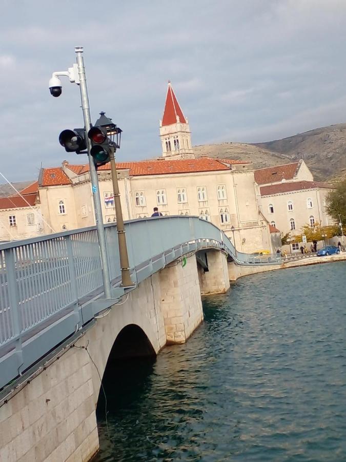 Apartmani Ivan Trogir Exteriör bild